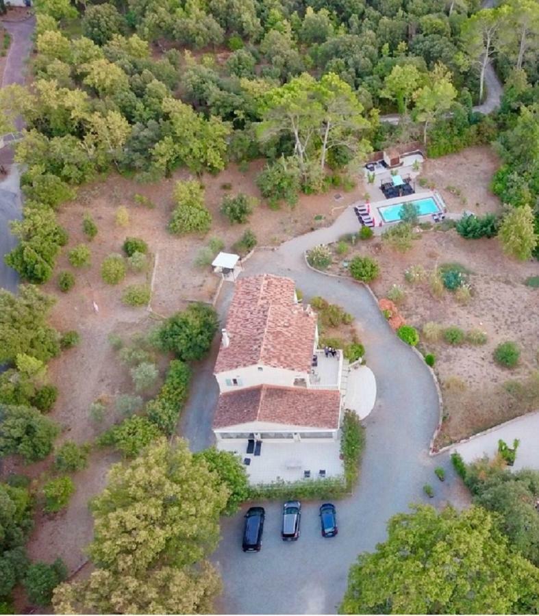 La Bastide De L'Issole Apartamento Besse-sur-Issole Exterior foto